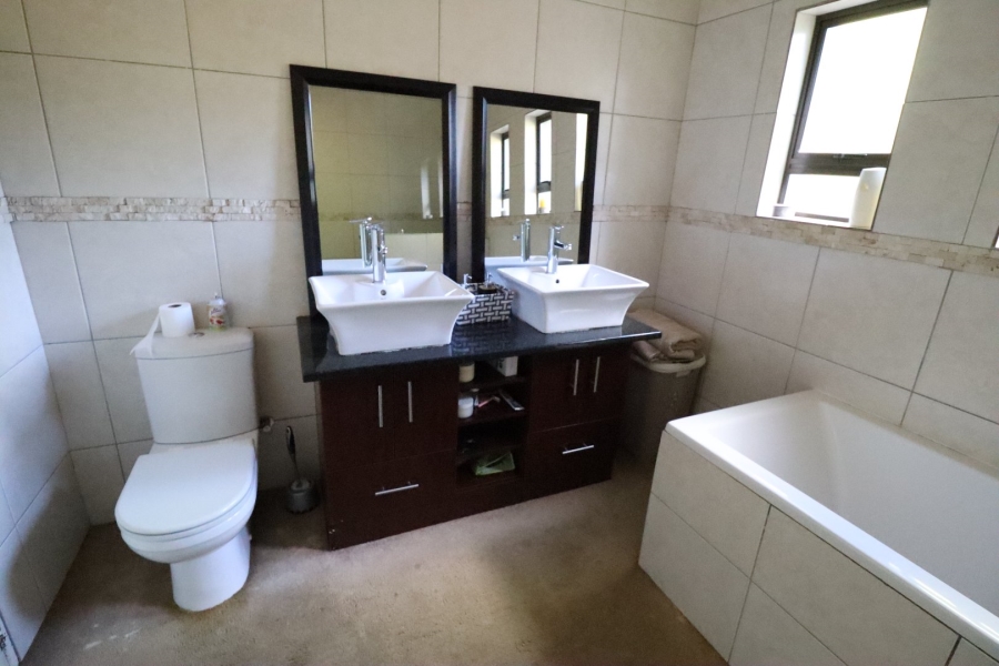 4 Bedroom Property for Sale in Bayswater Free State